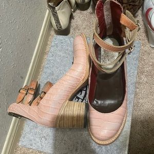 FREEBIRDS SHOES- Randi